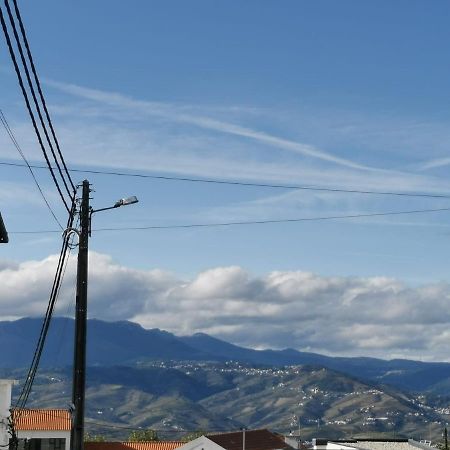 O Mercadinho Poiares Exteriör bild